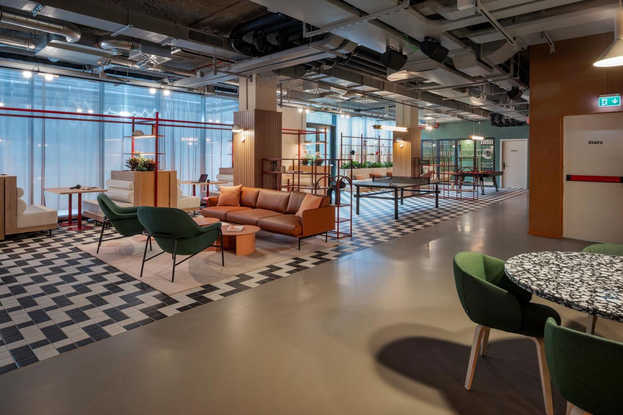 Отель The Social Hub Рим Экстерьер фото